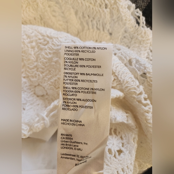 Saylor White Lace Skirt Size XS - Picture 7 of 7